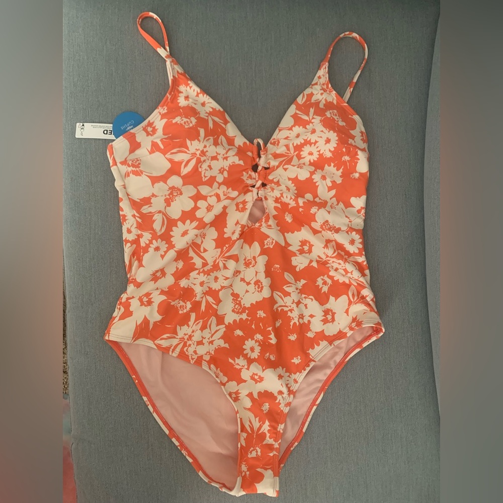 Beautiful CupShe Peach Floral Swimsuit NWT Size L